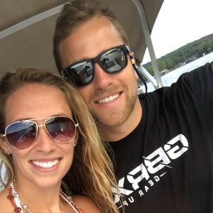 Meet your Posher, Aj